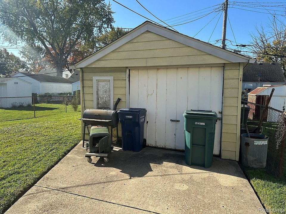 2213 Calvin Ave, photo 6