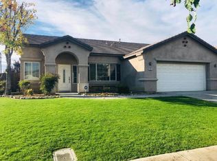 7001 Whitewater Falls Dr, Bakersfield, CA 93312