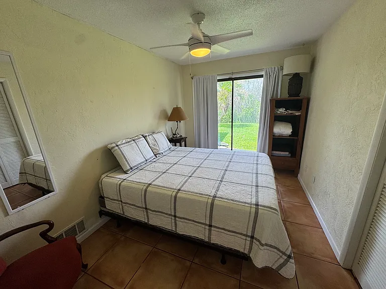 50 Oak Tree Dr — Photo 7