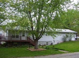 212 Bayview Dr, Pardeeville, WI