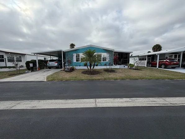 5304 Camelot Dr E, Sarasota, FL 34233