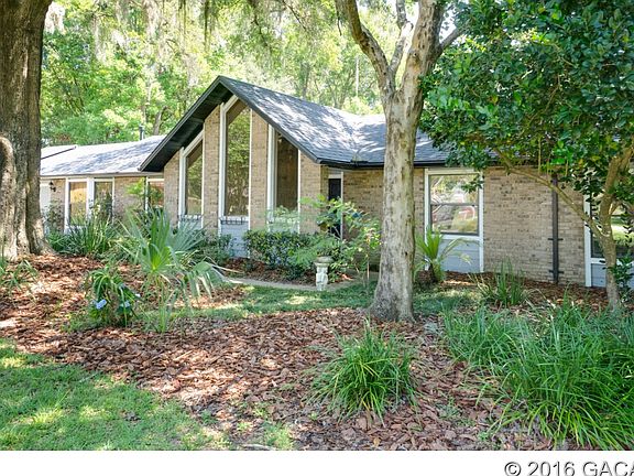 3rd image of 1813 NW 93rd Dr