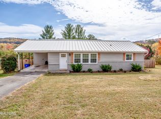 3832 Seeber Dr, Knoxville, TN 37918