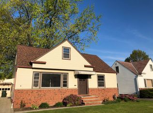 728 Pendley Rd, Willowick, OH 44095