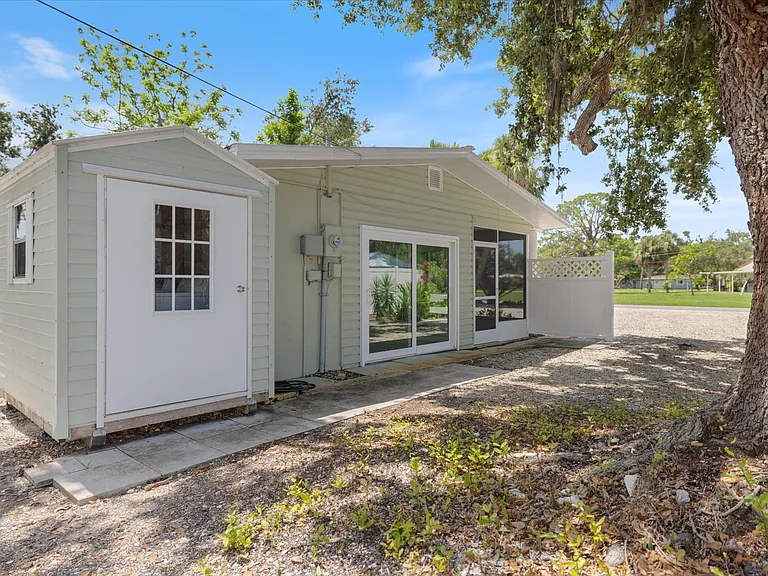 202 Pine Rd — Photo 14
