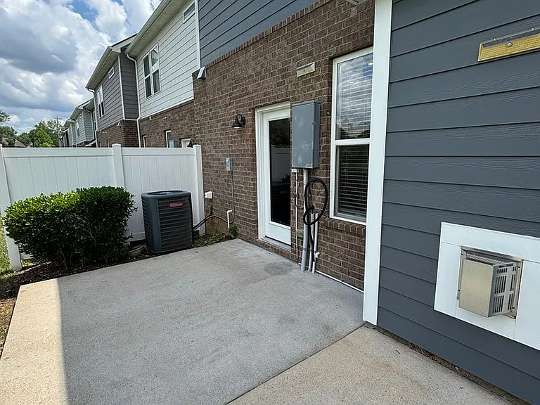 3240 Brookberry Ln — Photo 40
