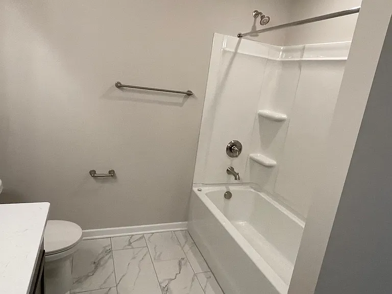 804 Lew Dr — Photo 14