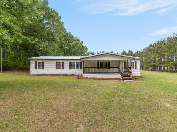 81 Cochran Rd, Richton, MS 39476