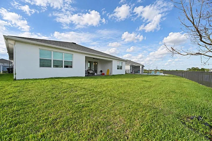 3 bed, 2506 sqft, $3,200 — Photo 4