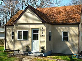 1964 Sudbury Dr, Holland, OH