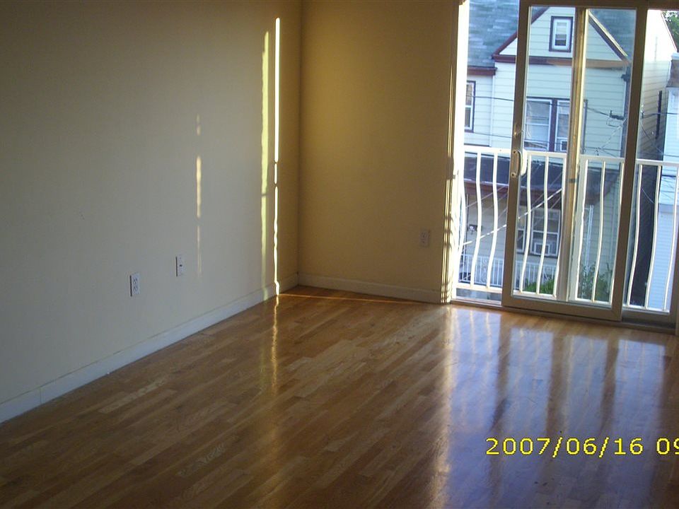 2nd image of 189 Linden Ave #1