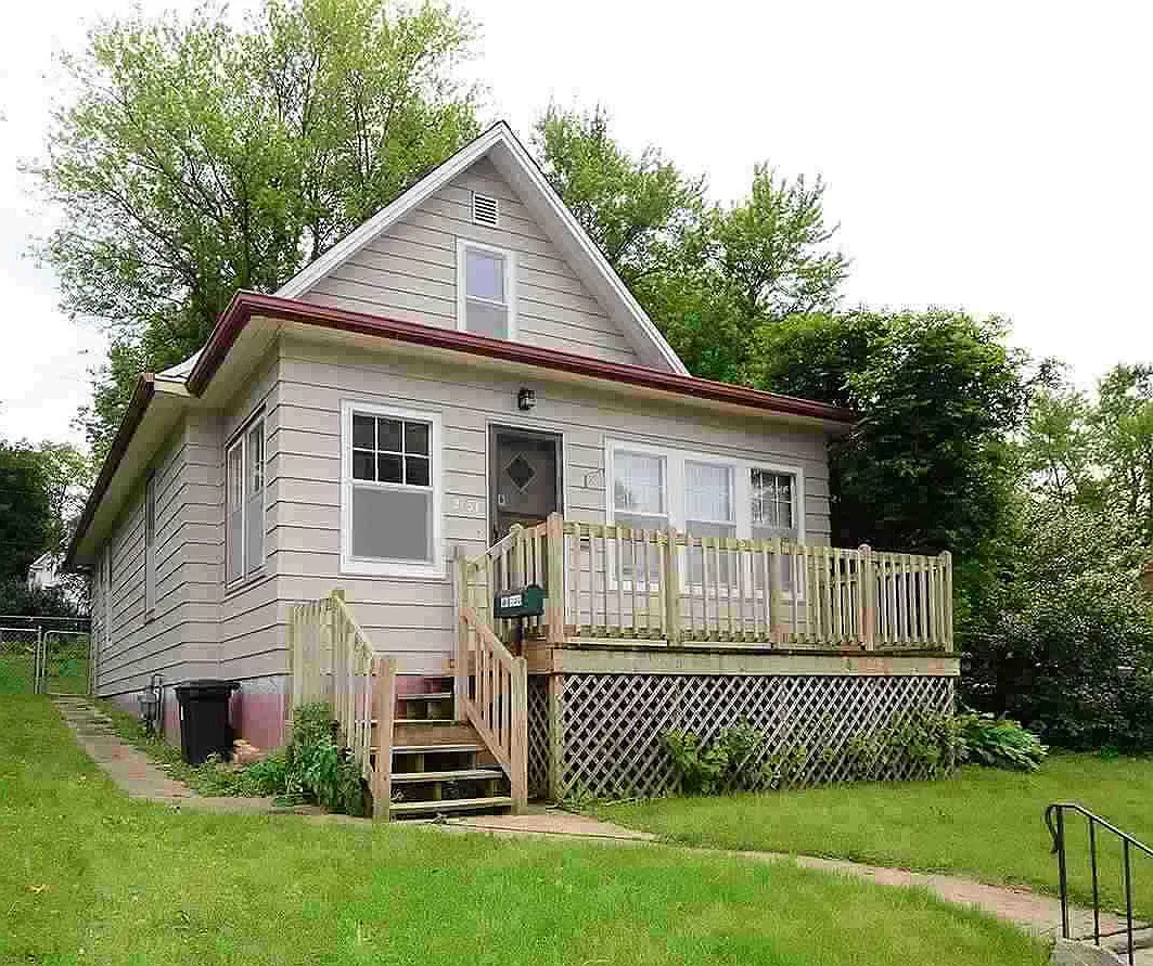 2 Bed/1 Bath — Photo 1