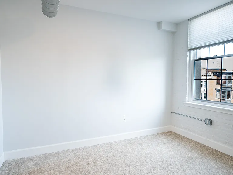 50 N Duke St #305 — Photo 4