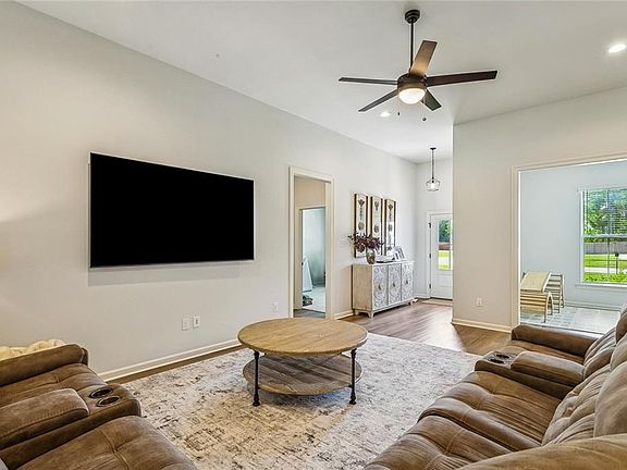 3rd image of 15127 Bahia Ct