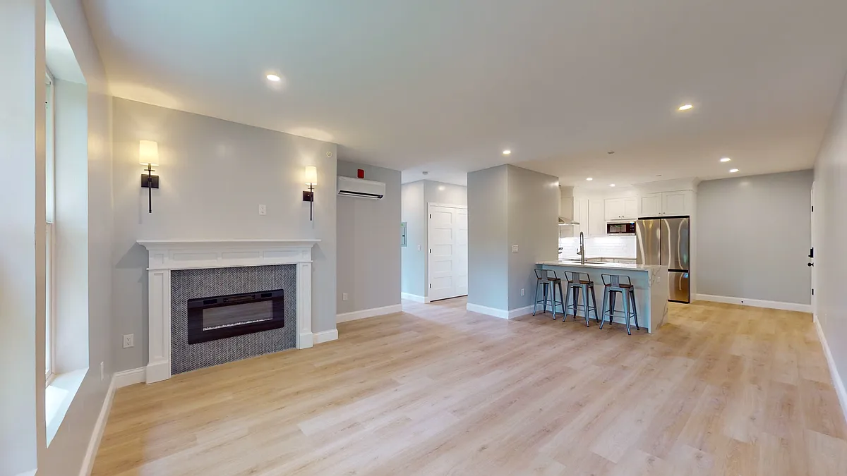 Building Photo - 793 State St #1D