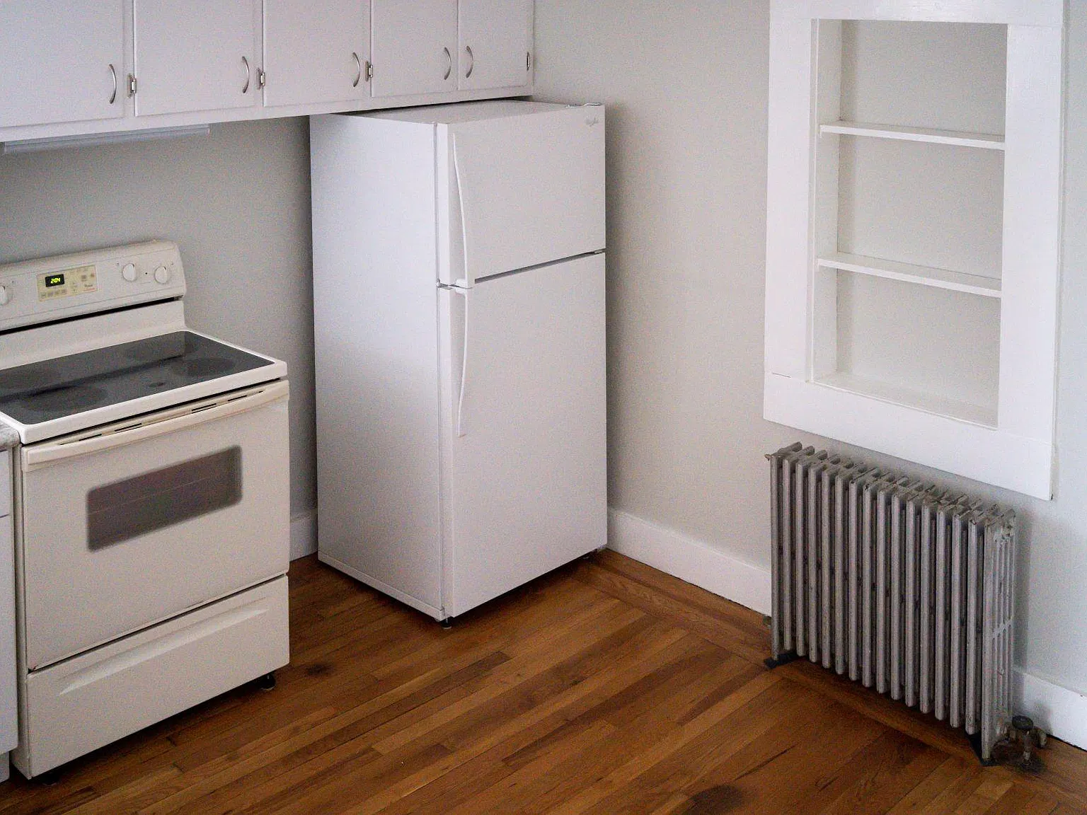 1 bed, 600 sqft, $1,600 — Photo 2