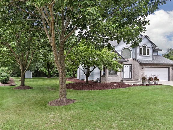 2nd image of 830 Cherry Blossom Ct