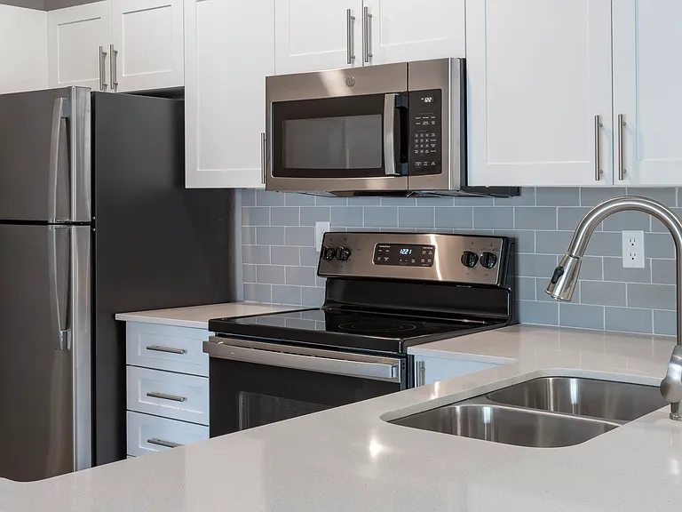 Modern Kitchen | Aspire at Gateway