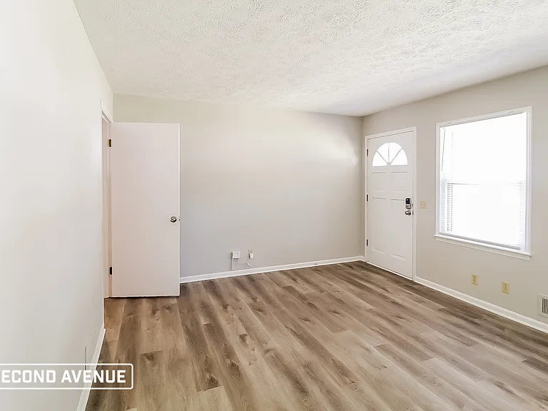 721 Bluebird Dr SE — Photo 5