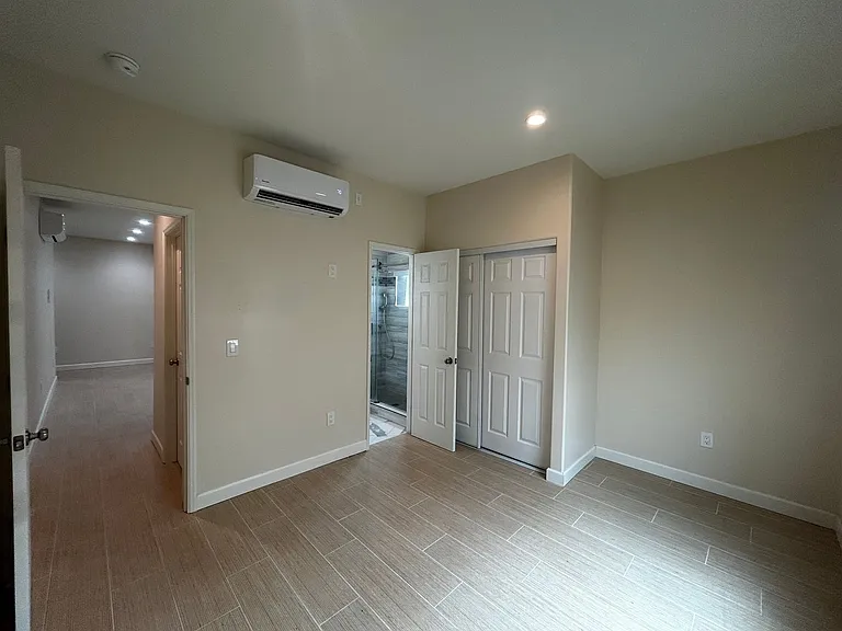 306 N Pine St #1/2 — Photo 12