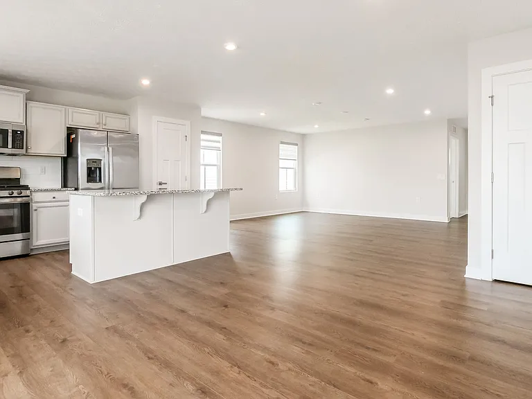 84-1 Lucca Rd — Photo 20