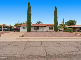 334 S Vista Del Rio, Green Valley, AZ 85614