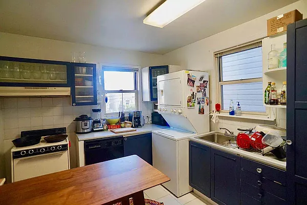 Rented by Limestone Realty Bklyn, LLC | media 3