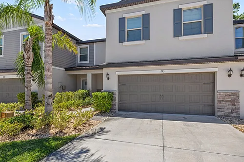 23252 Willow Glen Way Photo 1