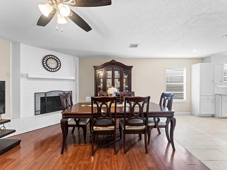 5314 Nottingham Dr — Photo 3
