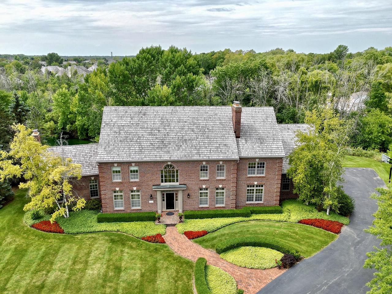 10807 North Ravine COURT, Mequon, WI 53092 Zillow