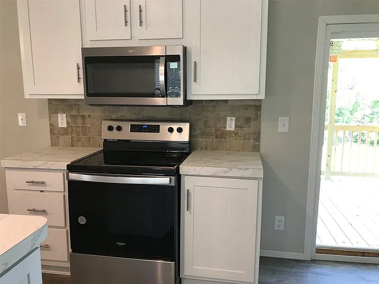 246 Brenda Rd — Photo 24