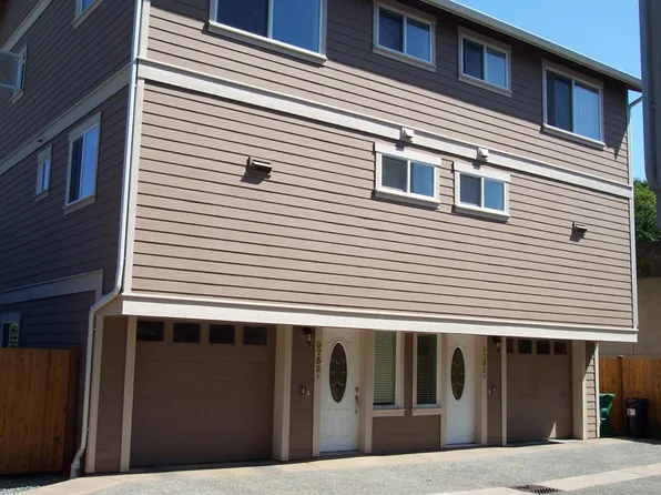 9752 8th Ave NW, Seattle, WA 98117
