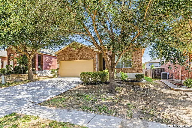 3 bed, 2.0 bath, 1584 sqft, $1,795 — Photo 2