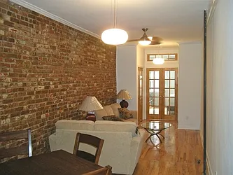 Rented by Rapid Realty Cobble Hill