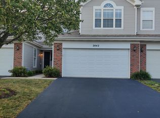 2042 Peach Tree Ln, Algonquin, IL 60102