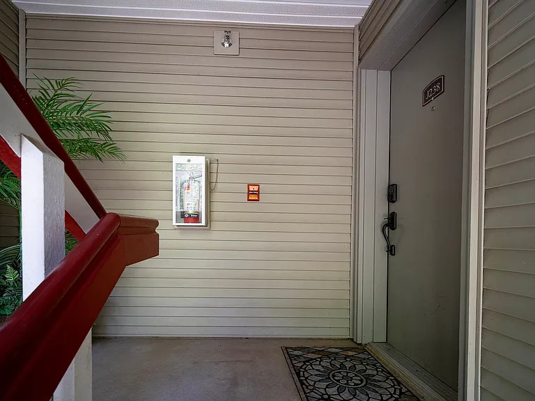 18501 SE Newport Way #J238 — Photo 32