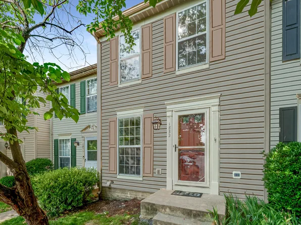 1832 Tiger Lily Cir, Woodbridge, VA 22192
