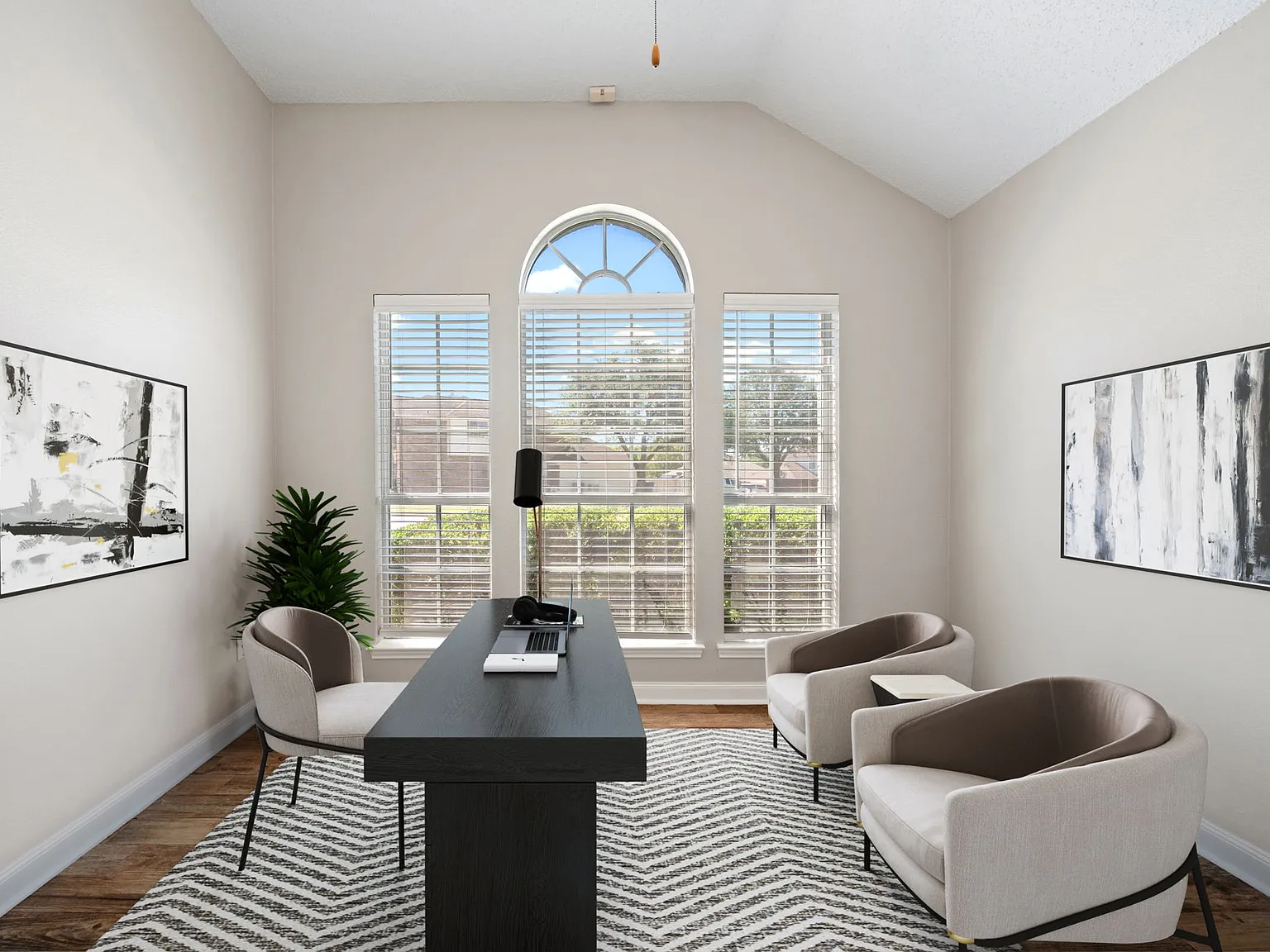 3 bed, 1801 sqft, $2,600 — Photo 3