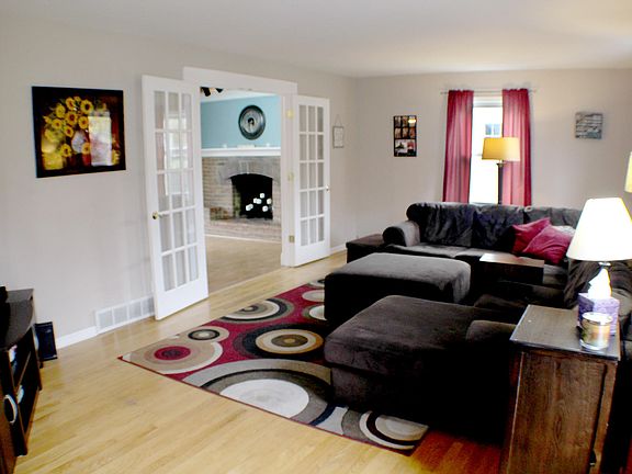 3rd image of 4308 Kentridge Dr SE