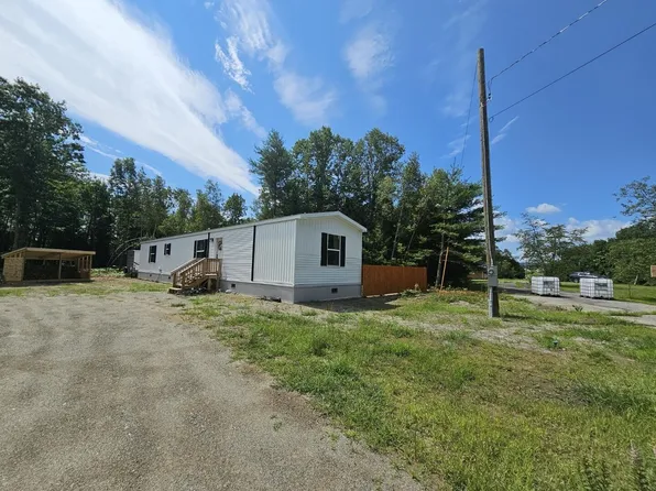 159 Cascade Leisure Park Road, Farmington, ME 04938