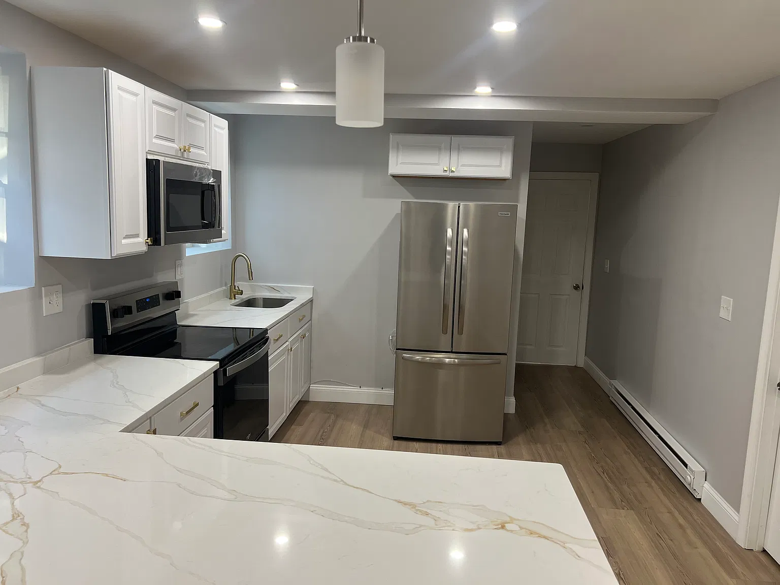 14 Robin St — Photo 2
