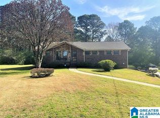 1817 Dave Cliff Cir, Fultondale, AL 35068