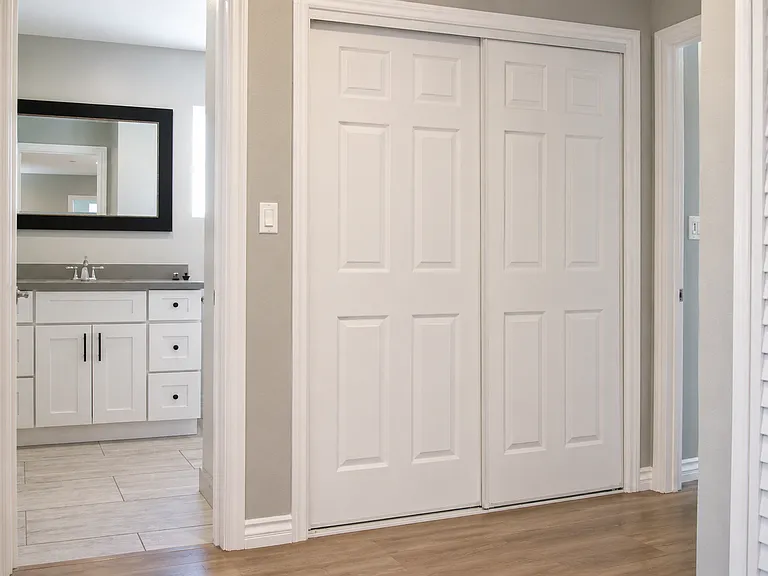 7542 Denny Ave — Photo 15
