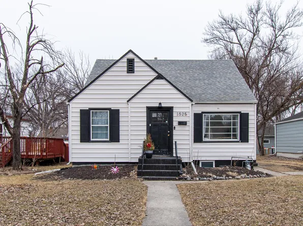 1525 10th St N, Fargo, ND 58102