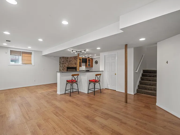 1696 Reserve Ct — Photo 31