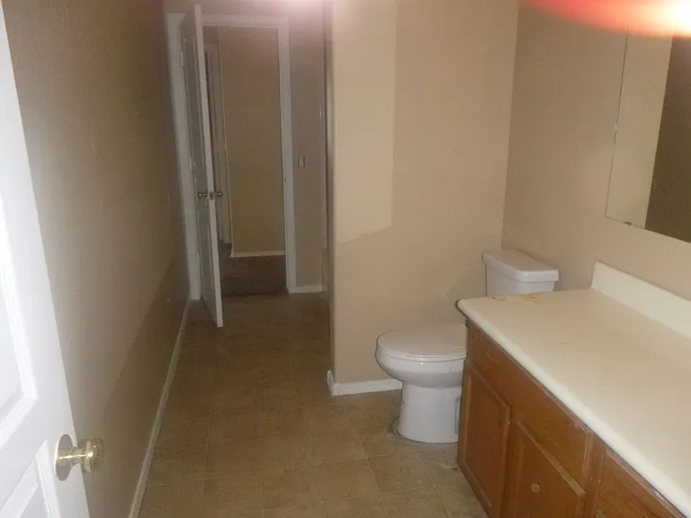 428 E Cheyenne Rd — Photo 9
