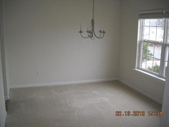 5th image of 418 Melbourne Ln