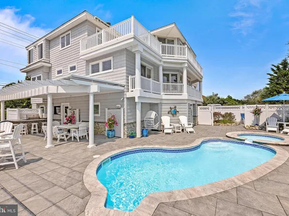 51 Long Beach Blvd #A, Long Beach Township, NJ 08008