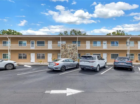 8039 Garden Dr APT 105, Seminole, FL 33777