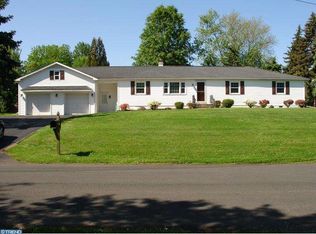 215 Cedar Ave, Horsham, PA 19044